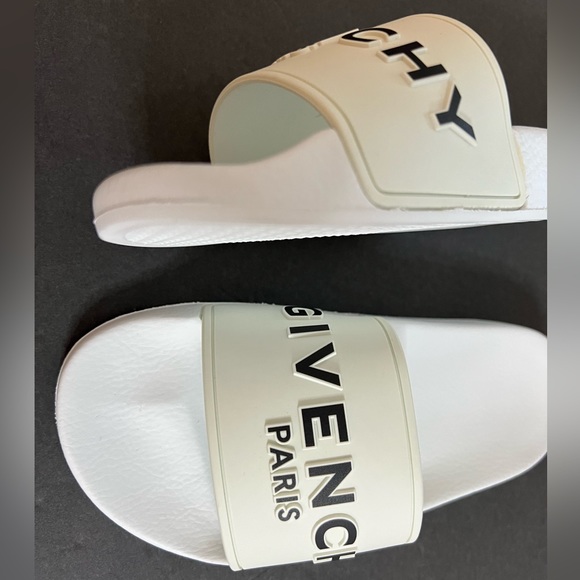 Givenchy Pool Slides - Picture 5 of 10